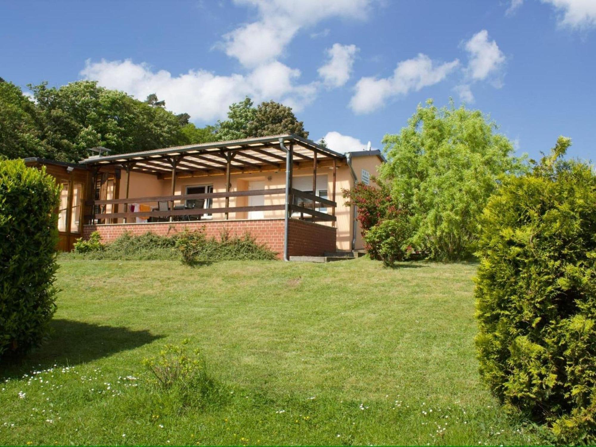 Attractive Bungalow With Roofed Terrace Villa Blankenburg  Eksteriør bilde